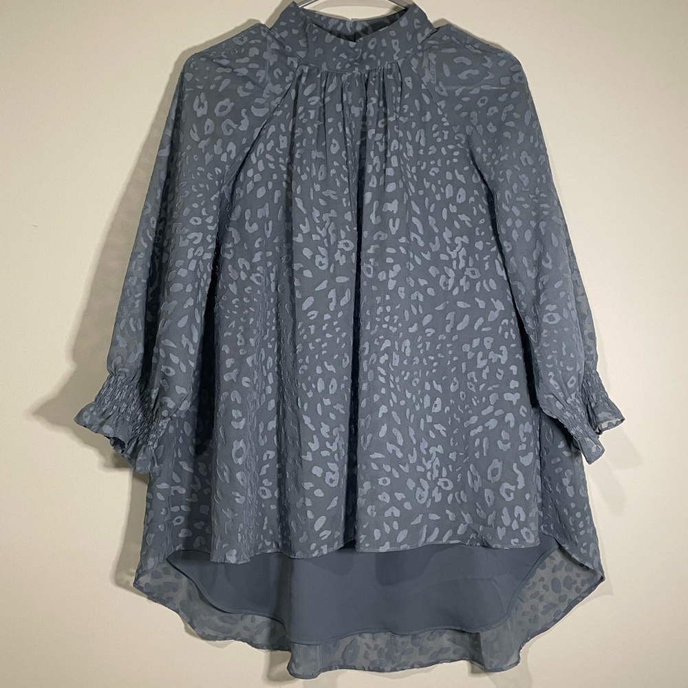 Dr2 leopard print high low blouse S